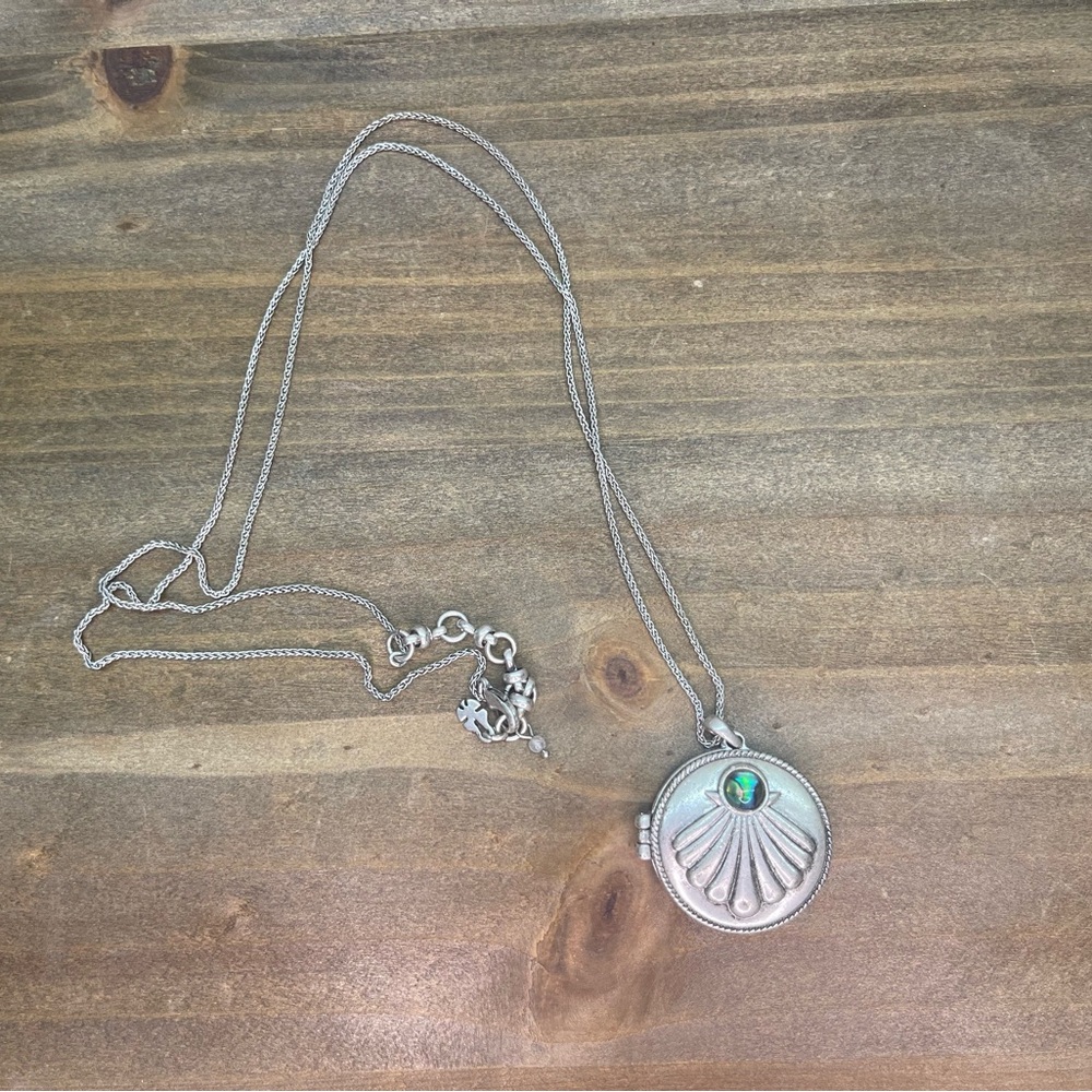 Lucky Brand Silver and Green Shell Necklace